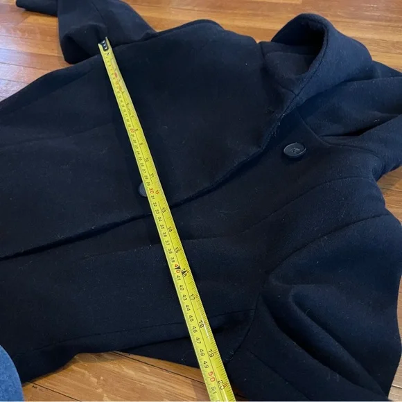 Coat - Picture 8 of 9